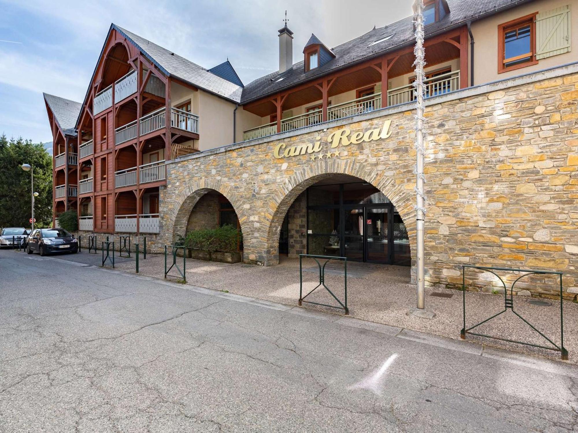 Appartement 10 Pers Avec Piscine, Sauna Et Parking En Centre-Ville De Saint-Lary-Soulan - Fr-1-296-394 Екстериор снимка